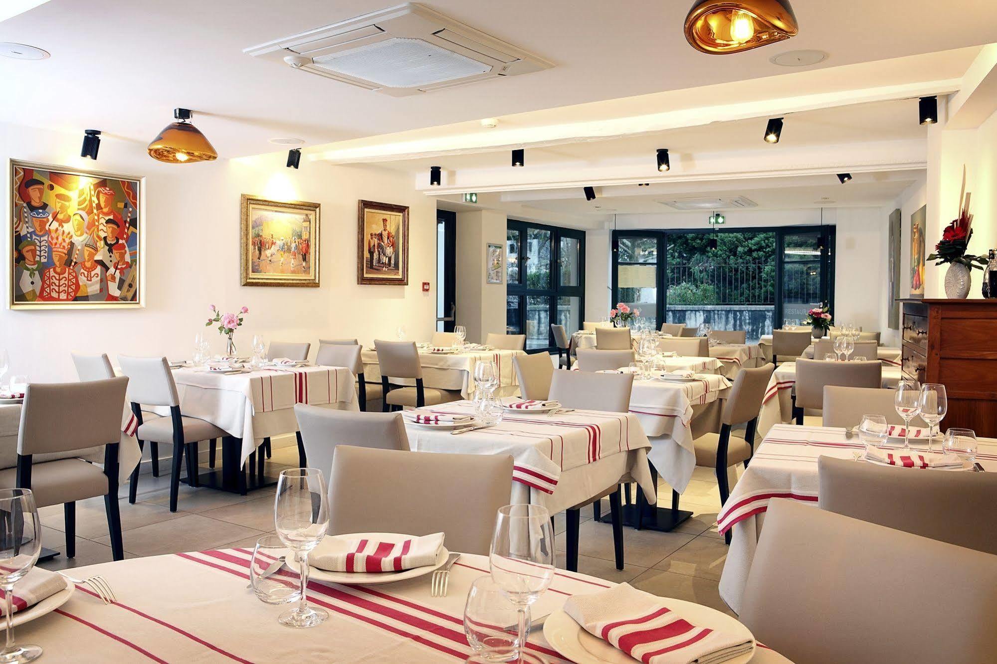 De La Nivelle Hotel Saint-Pée-sur-Nivelle Екстериор снимка
